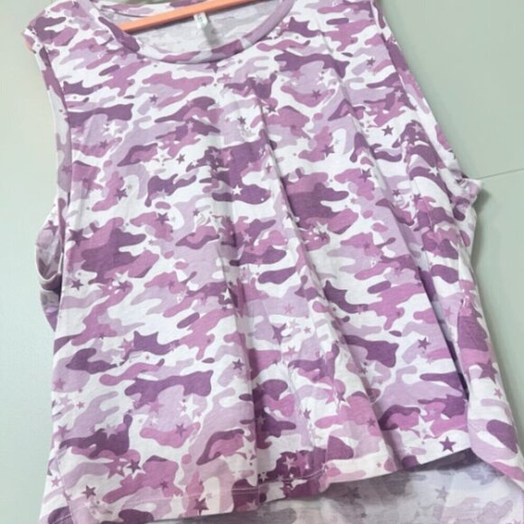 Fabletics Women's   Activewear  Tank Top  Size Medium - Picture 5 of 8